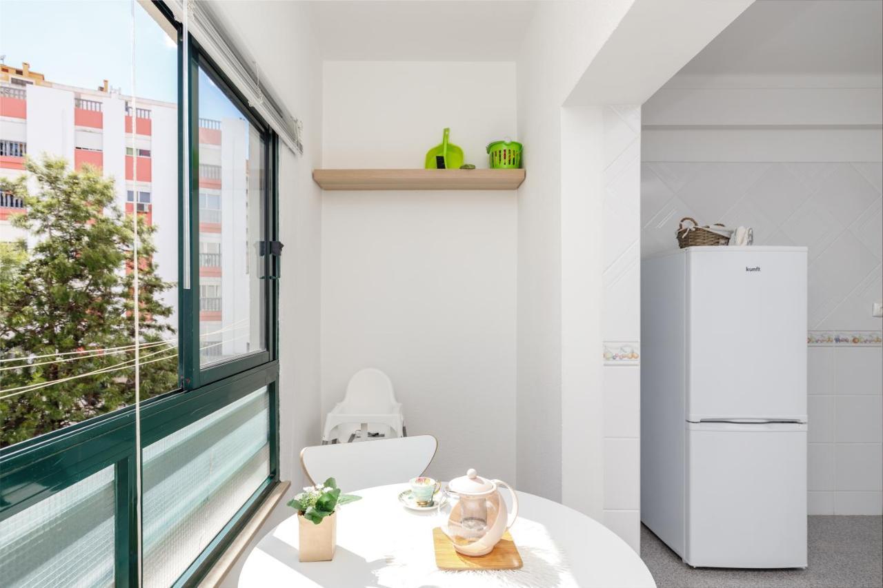 Breeze Beach House Σετούμπαλ Εξωτερικό φωτογραφία